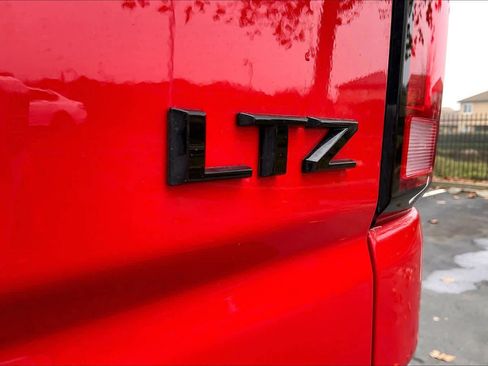 Used 2024 Chevrolet Silverado 2500 LTZ w/ LTZ Plus Package image 10