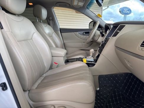 Used 2015 INFINITI QX70 AWD w/ Premium Package image 14