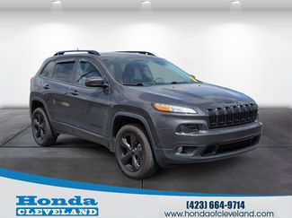 Used 2016 Jeep Cherokee Latitude w/ Comfort/Convenience Group video 1