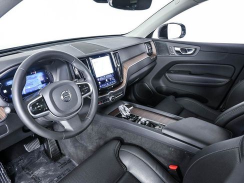 Certified 2023 Volvo XC60 B5 Ultimate w/ Climate Package FWD image 6