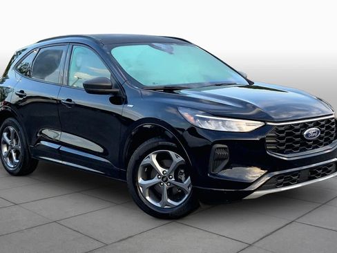 Used 2023 Ford Escape ST-Line w/ Tech Pack #1 FWD image 3