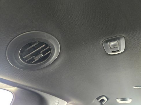 Used 2019 Chrysler Pacifica Touring-L Plus w/ Advanced Safetytec Group FWD image 50