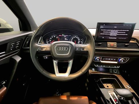 Used 2022 Audi Q5 2.0T Premium w/ Convenience Package AWD/4WD image 6