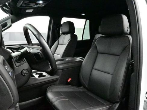 Used 2022 Chevrolet Tahoe RST w/ Luxury Package AWD/4WD image 5