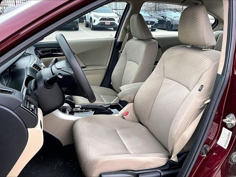 Used 2016 Honda Accord LX image 28