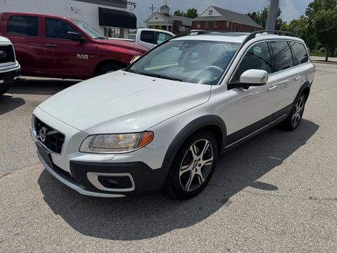 Used 2012 Volvo XC70 T6 AWD/4WD image 3