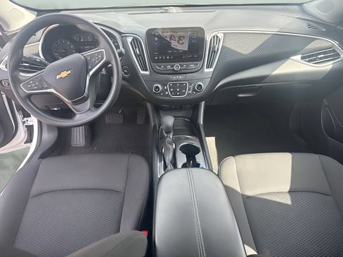 Used 2024 Chevrolet Malibu LT FWD image 10