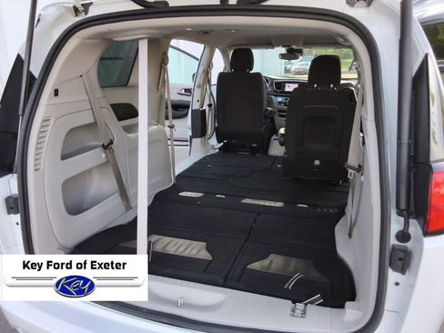 Used 2023 Chrysler Voyager LX FWD image 28