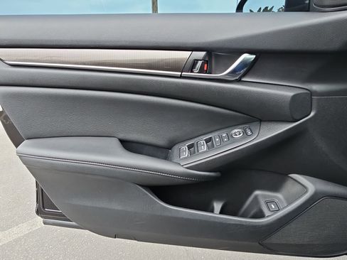 Used 2022 Honda Accord Sport image 25