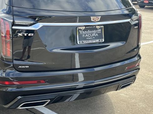 Used 2022 Cadillac XT6 Sport w/ Technology Package image 7
