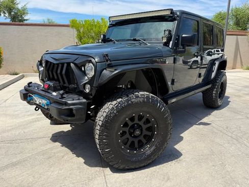 Used 2017 Jeep Wrangler Unlimited Rubicon w/ Max Tow Package AWD/4WD image 1