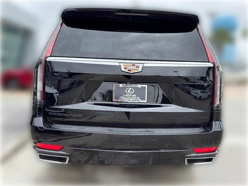 Used 2021 Cadillac Escalade Premium Luxury w/ Performance Package AWD/4WD image 6