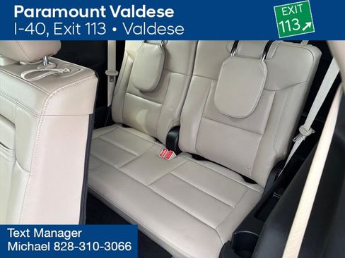 Used 2023 Ford Explorer Limited image 11