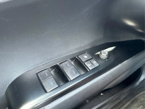 Used 2025 Toyota Camry SE w/ Convenience Package FWD image 23