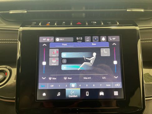 Used 2022 Jeep Grand Cherokee L Laredo w/ Luxury Tech Group I image 32