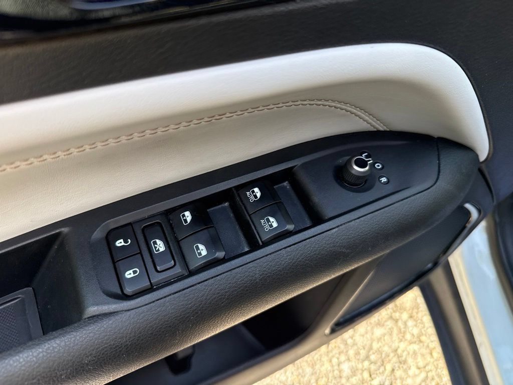 Used 2024 Jeep Compass Limited AWD/4WD image 8