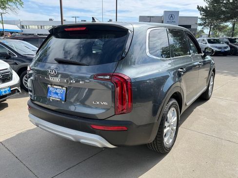 Used 2020 Kia Telluride LX AWD/4WD image 4