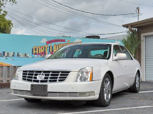 Used 2006 Cadillac DTS Performance image 1