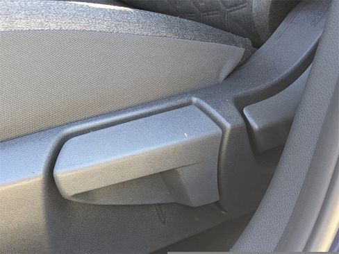 New 2026 Nissan Kicks SV image 18