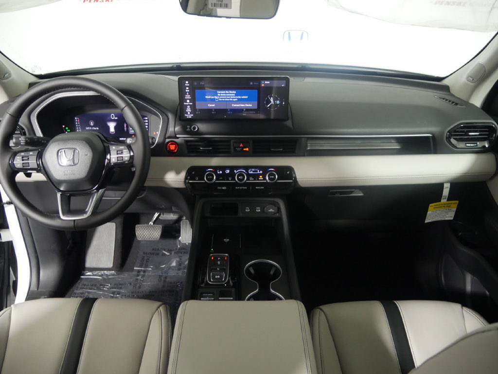 New 2026 Honda Pilot Touring image 16
