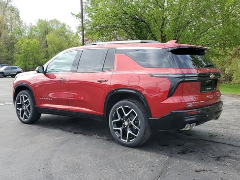 New 2026 Chevrolet Traverse High Country w/ LPO, Floor Liner Package AWD/4WD image 4