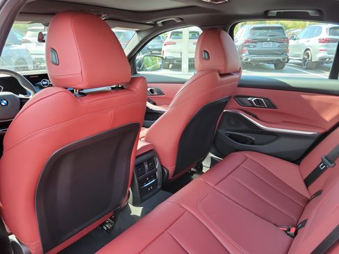 New 2026 BMW 330i Sedan w/ Premium Package image 9