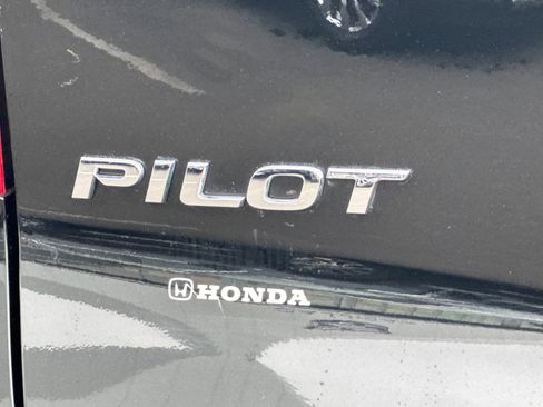 Used 2022 Honda Pilot Elite image 48