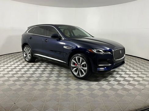 Used 2022 Jaguar F-PACE S image 6