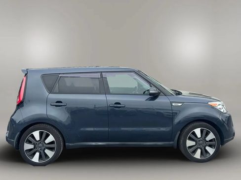 Used 2016 Kia Soul ! w/ Premium Package FWD image 4