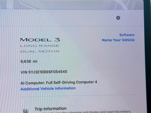 Used 2025 Tesla Model 3 Long Range AWD/4WD image 18