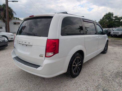 Used 2019 Dodge Grand Caravan GT FWD image 7