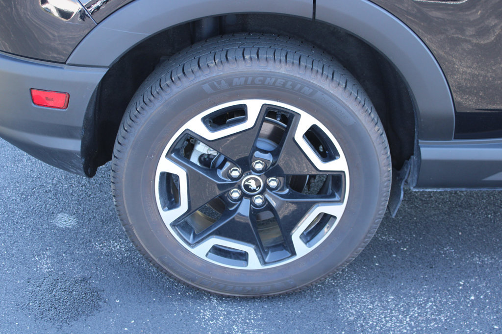 Used 2024 Ford Bronco Sport Outer Banks AWD/4WD image 18