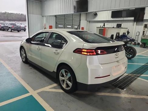 Used 2013 Chevrolet Volt Premium w/ Premium Trim Package image 2