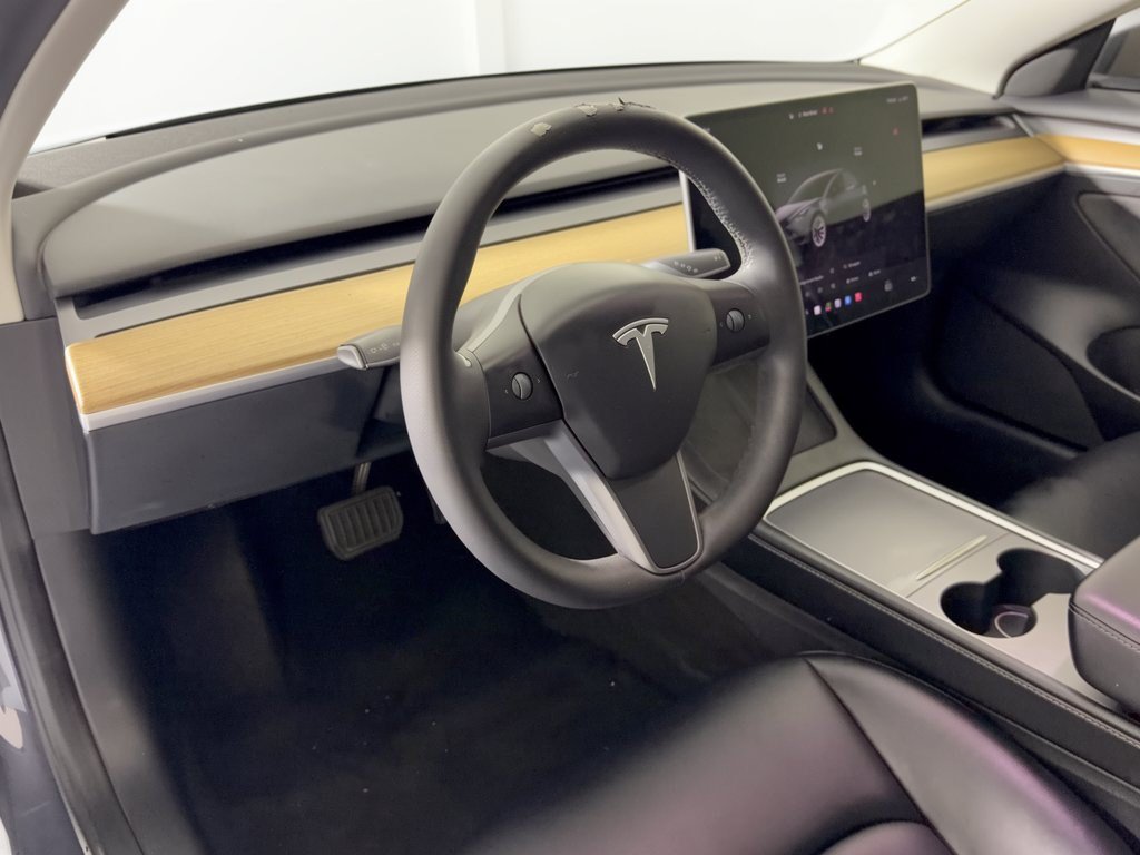 Used 2023 Tesla Model 3 Standard Range RWD image 4