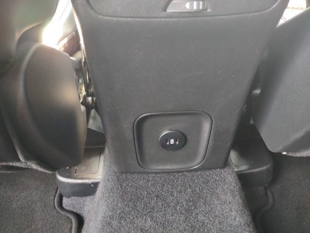 Used 2025 Ford Escape ST-Line Select AWD/4WD image 19