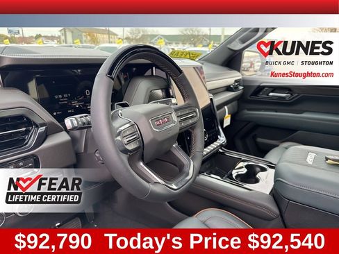 New 2026 GMC Yukon AT4 w/ AT4 Premium Plus Package image 24