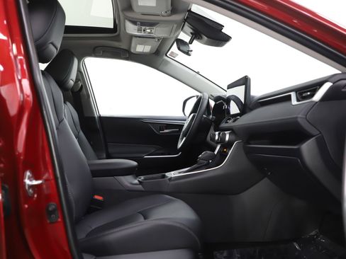 Used 2025 Toyota RAV4 XLE Premium w/ Weather Package image 11