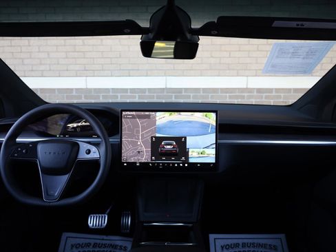 Used 2023 Tesla Model X image 28