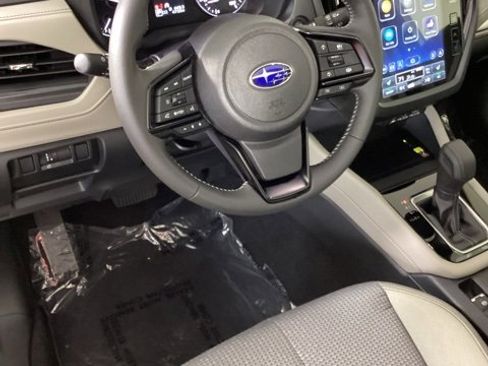 Used 2025 Subaru Forester Premium image 8