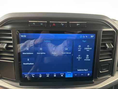Used 2021 Ford F150 Lariat w/ FX4 Off-Road Package AWD/4WD image 18