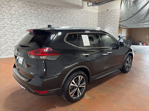 Used 2020 Nissan Rogue SV w/ Premium Package FWD image 7