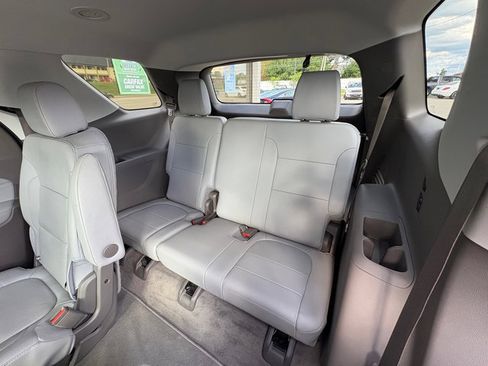Used 2019 Chevrolet Traverse Premier w/ LPO, Floor Liner Package AWD/4WD image 21