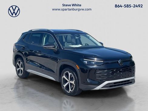New 2026 Volkswagen Tiguan SE FWD image 1