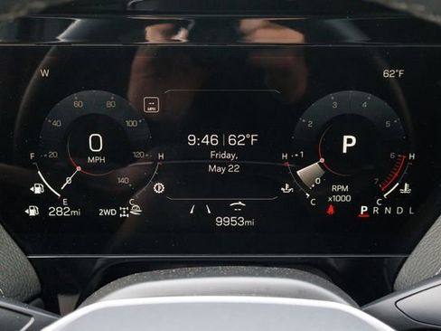Used 2025 GMC Yukon XL Denali AWD/4WD image 19
