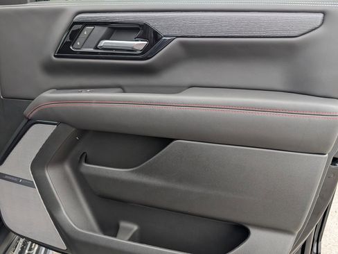 New 2026 GMC Yukon AT4 Ultimate image 36