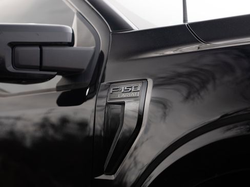 Used 2023 Ford F150 Lariat w/ Equipment Group 502A High image 3