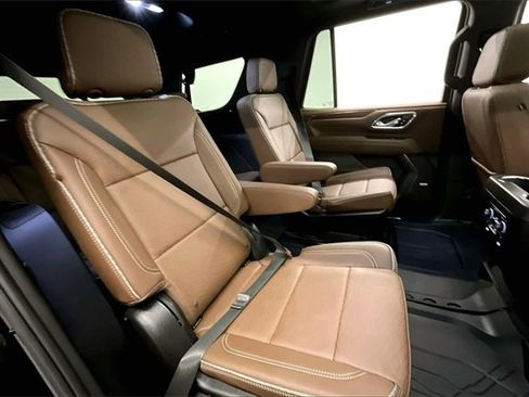 Used 2024 Chevrolet Tahoe High Country image 23