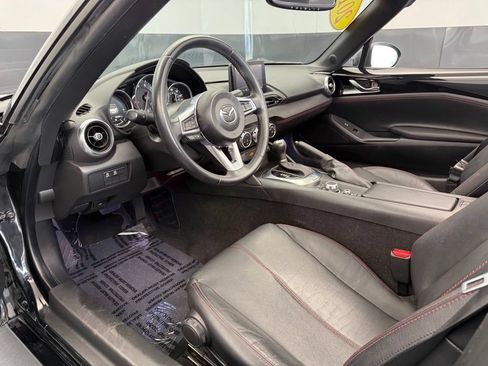 Used 2019 MAZDA MX-5 Miata Grand Touring RWD image 56