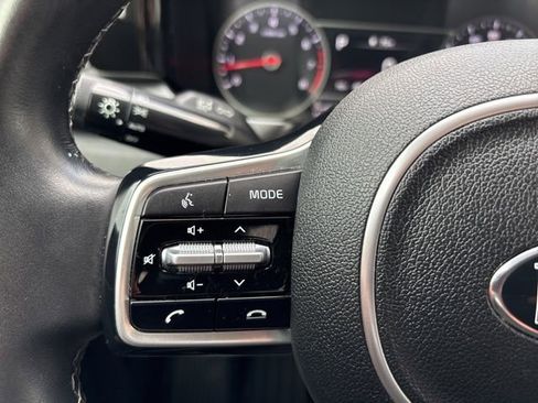 Certified 2021 Kia Sorento S w/ Panoramic Sunroof Package image 22