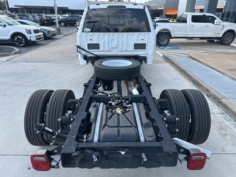 Used 2024 Ford F550 4x4 SuperCab Super Duty image 6